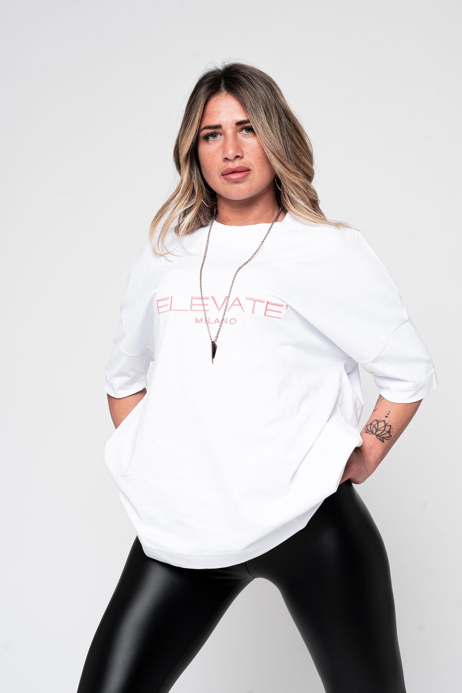 T-Shirt da Donna - Comfort e Stile Femminile - Elevate Milano